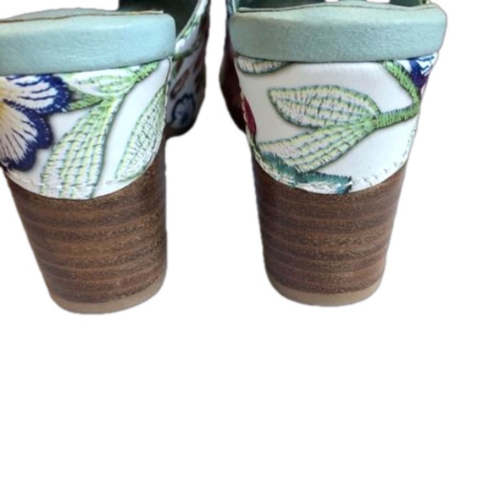 Spring Step Floral Multi-Color Slingback Sandals - Picture 9 of 16